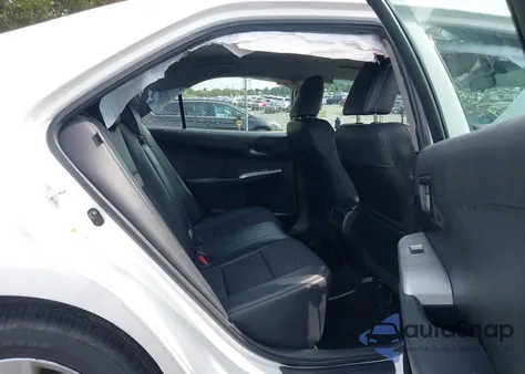 2012 Toyota Camry Se z USA, uszkodzony, nr VIN 4T1BF1FK5CU588296